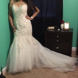 Wedding dress